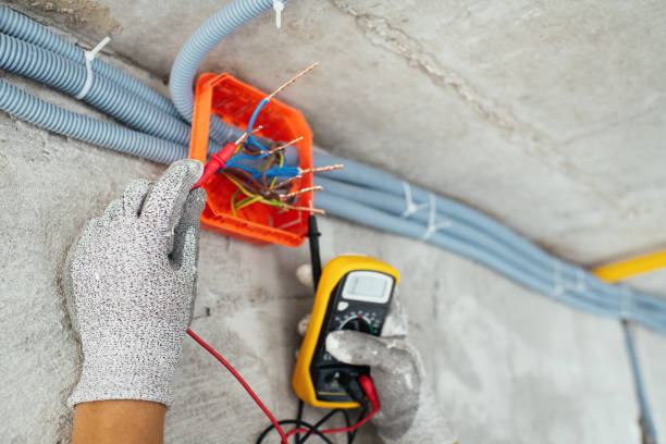 Best Local Electrician Companies  in Clintonville, WI